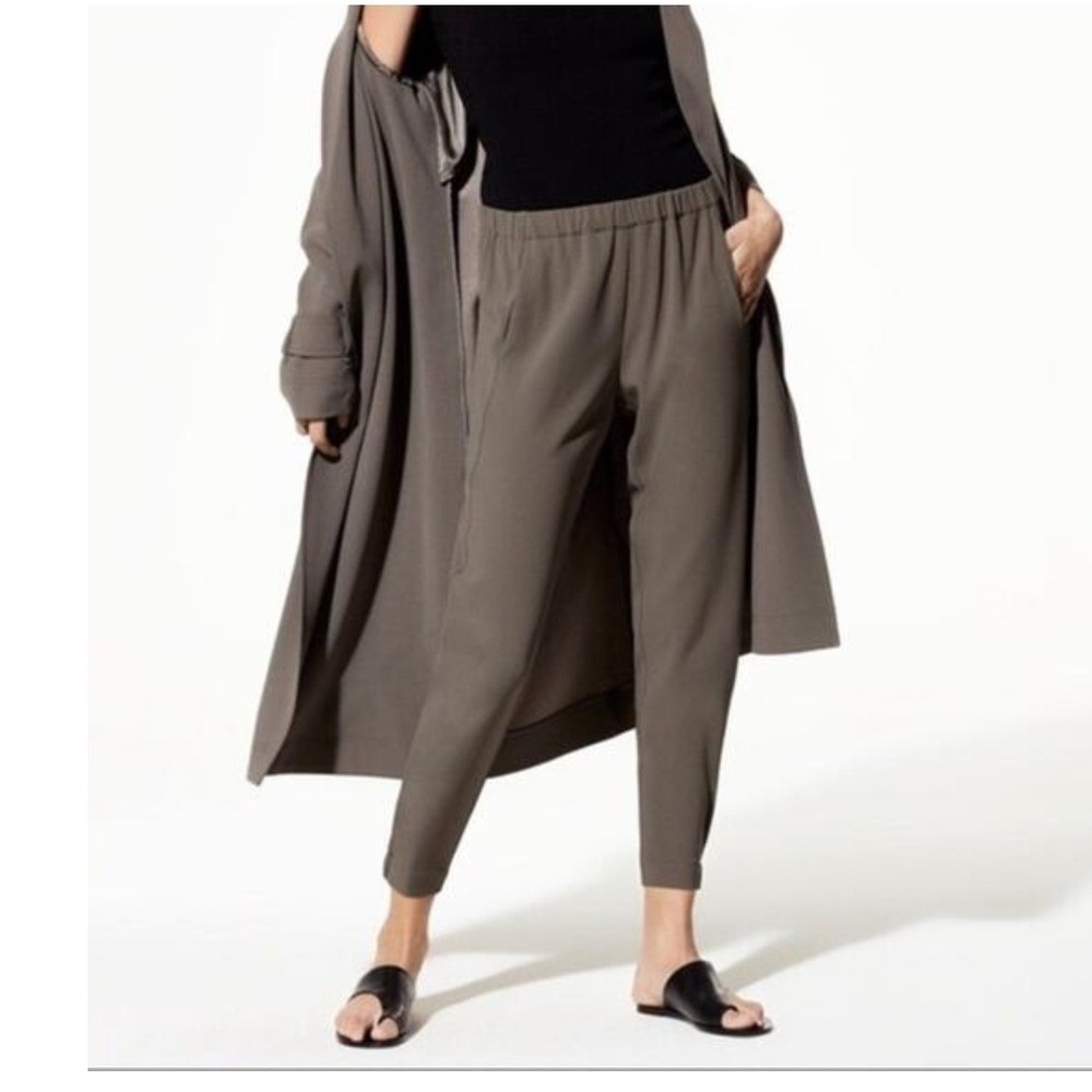 Aritzia Babaton Dexter Pants Taupe Brown Elastic Waist Crepe Tapered Jogger 6